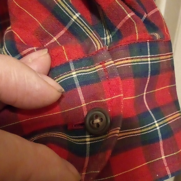 Puritan Long Sleeve Red/Black Plaid Button Down Shirt - Size M - Picture 4 of 7